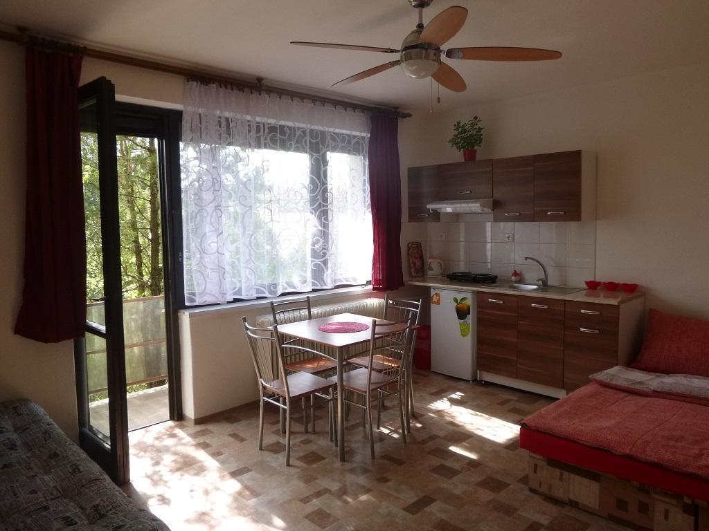 Apartmanovy Dom Grand Štúrovo Esterno foto